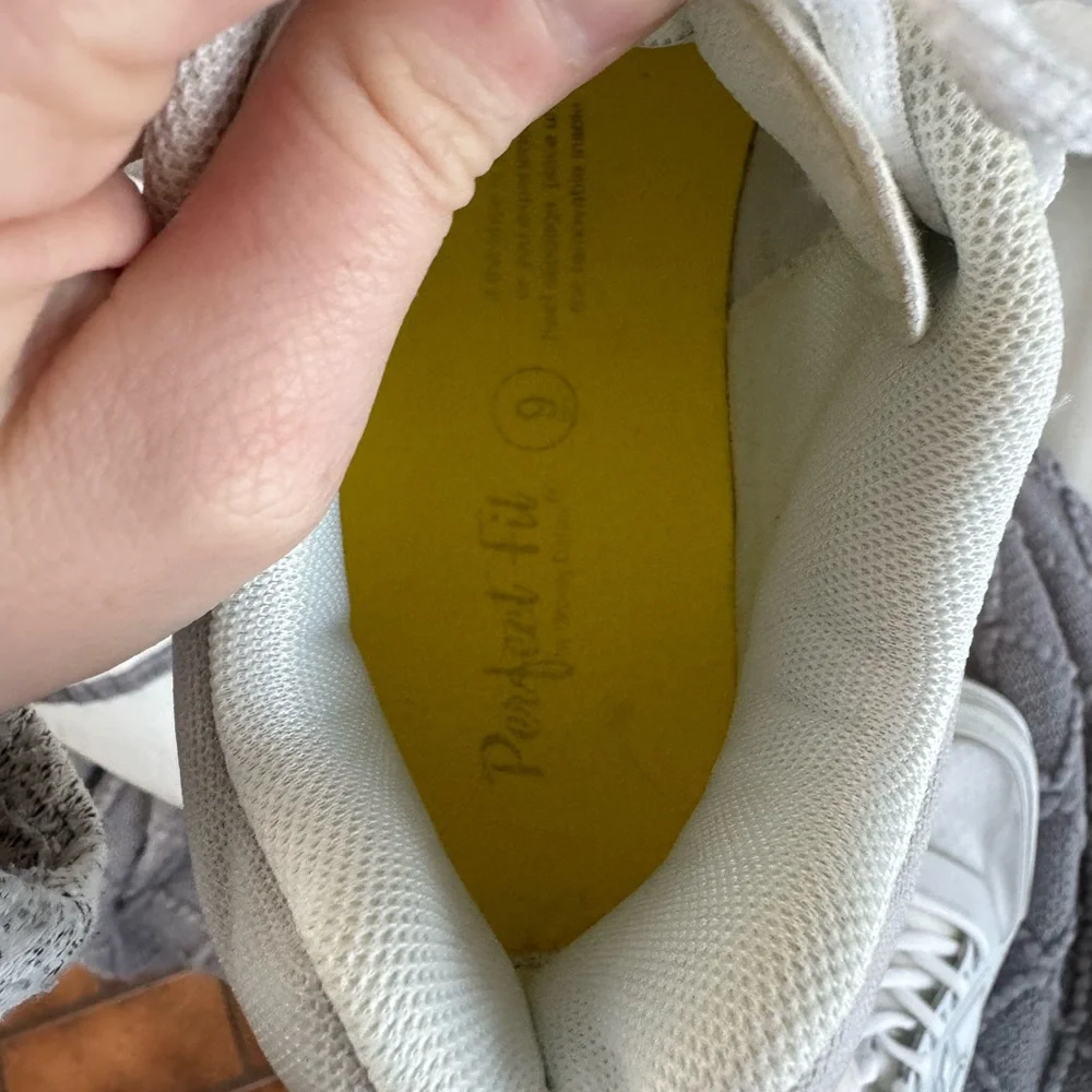 Gravity Defyer G-Defy Ion Walking Shoe - Women's Sz 9 - Picture 7 of 7